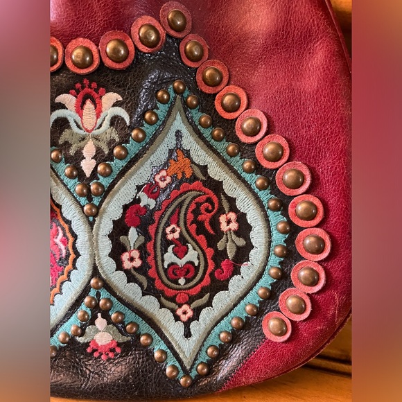 Isabella Fiore Leather Handbag Red Teal Studded Buckle with Magnetic Closure - Picture 3 of 11